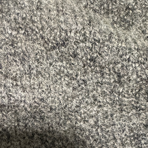 Vince Camuto Women's Gray Sweater L EUC - Picture 7 of 7